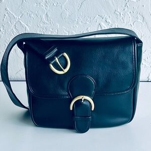 VINTAGE COACH BEDFORD #4164 BLACK SHOULDER BAG